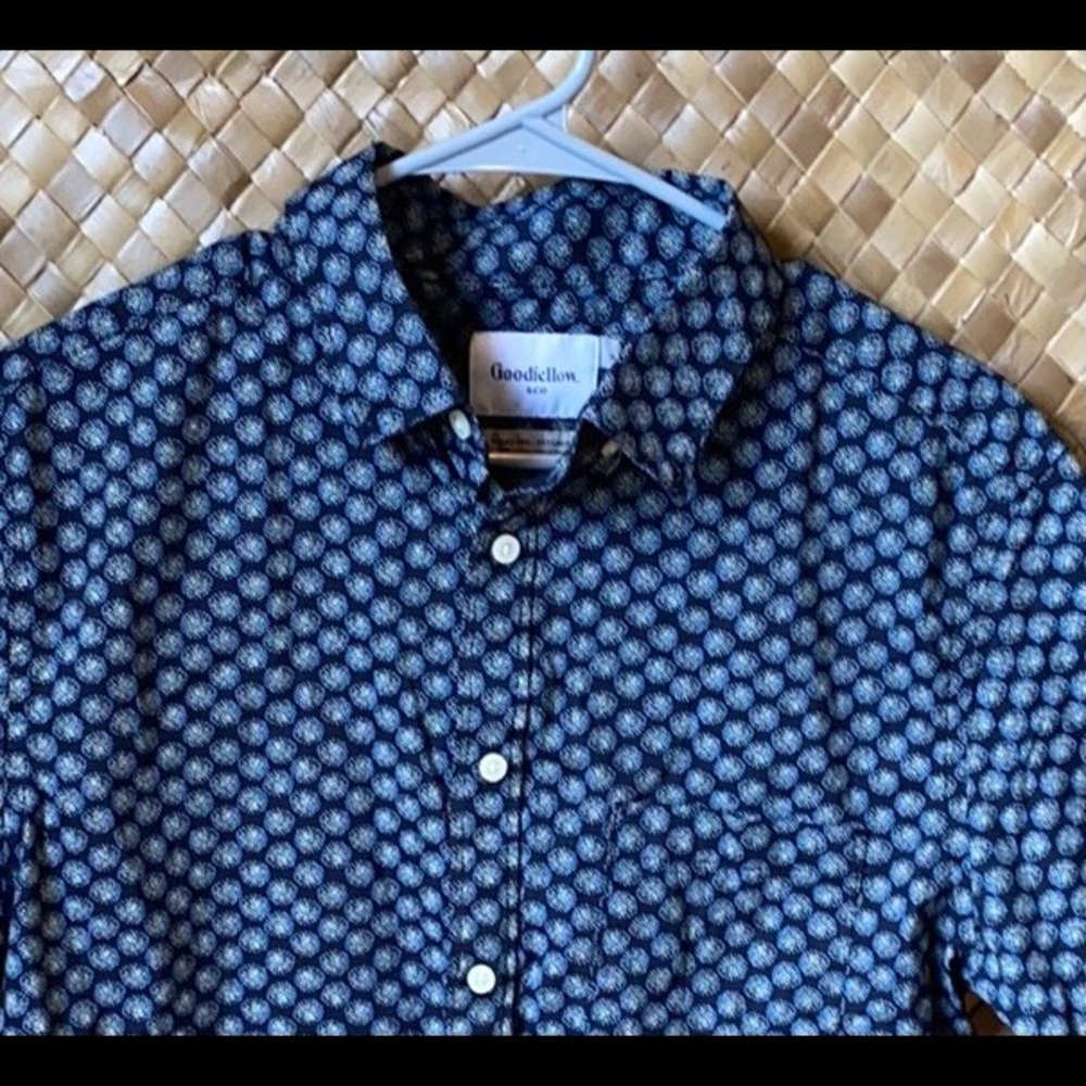 Dress short sleeve shirt M